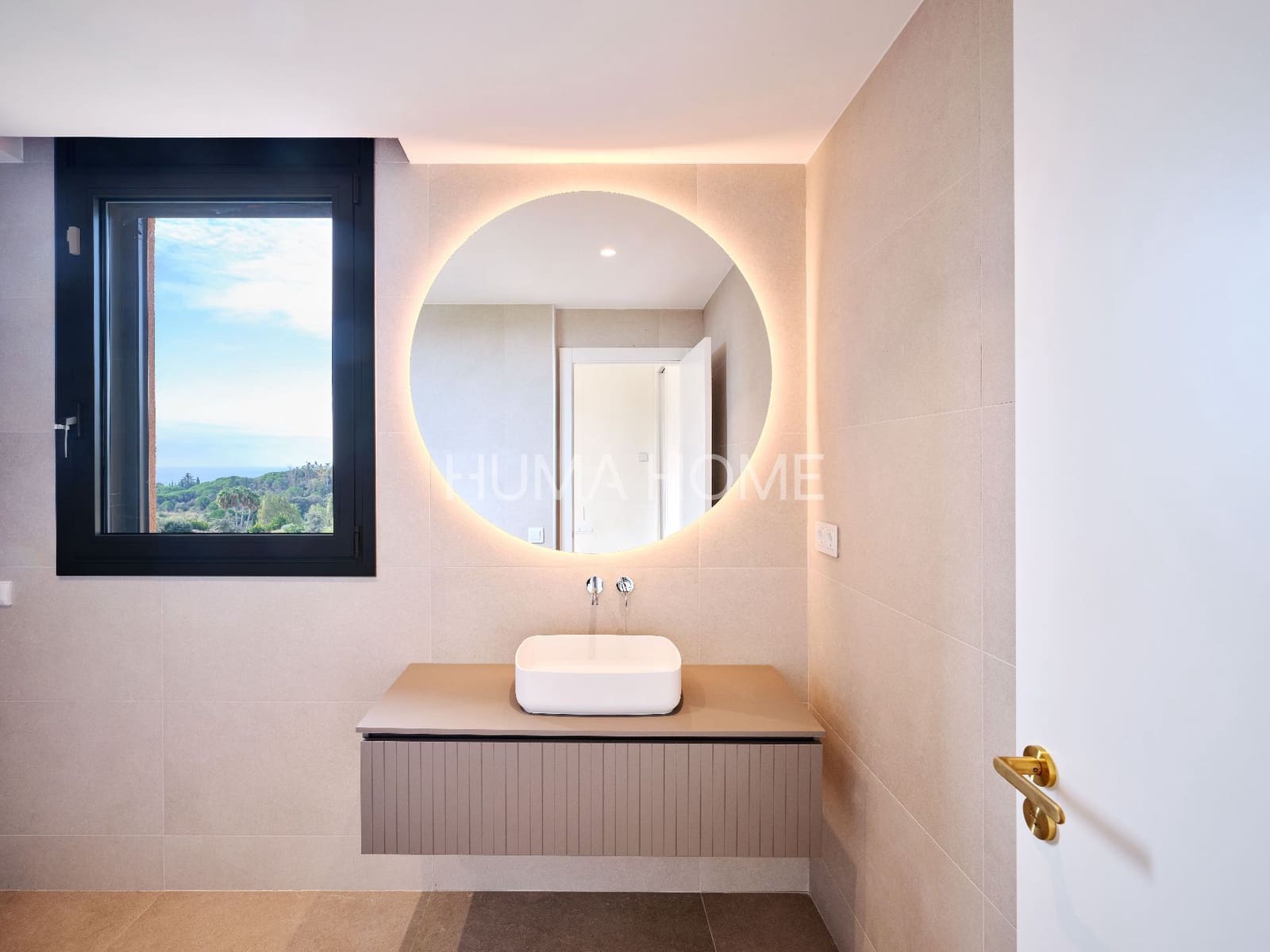 4 bedroom Villa for sale in Barcelona city with pool garage - € 1,680,000 (Ref: 9387574)