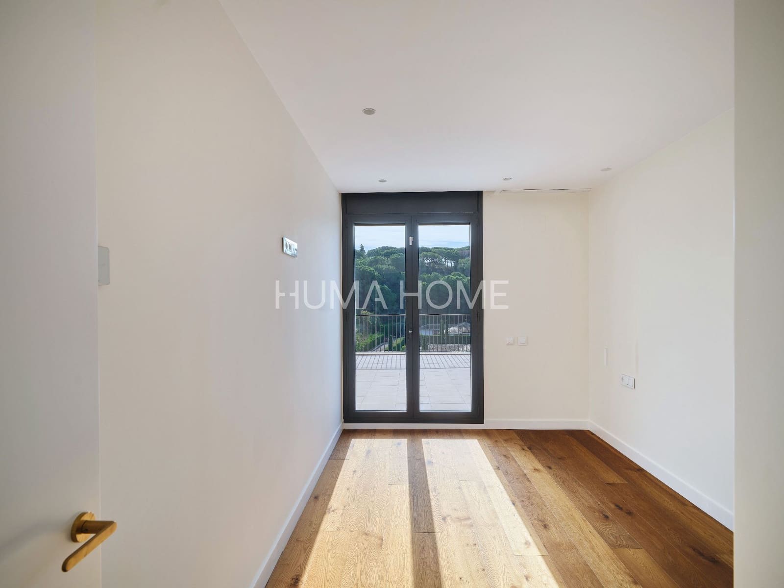 4 bedroom Villa for sale in Barcelona city with pool garage - € 1,680,000 (Ref: 9387574)