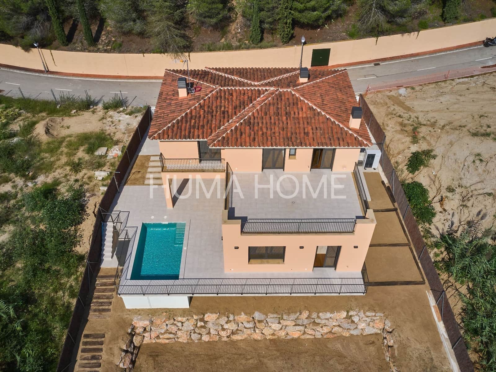 4 bedroom Villa for sale in Barcelona city with pool garage - € 1,680,000 (Ref: 9387574)