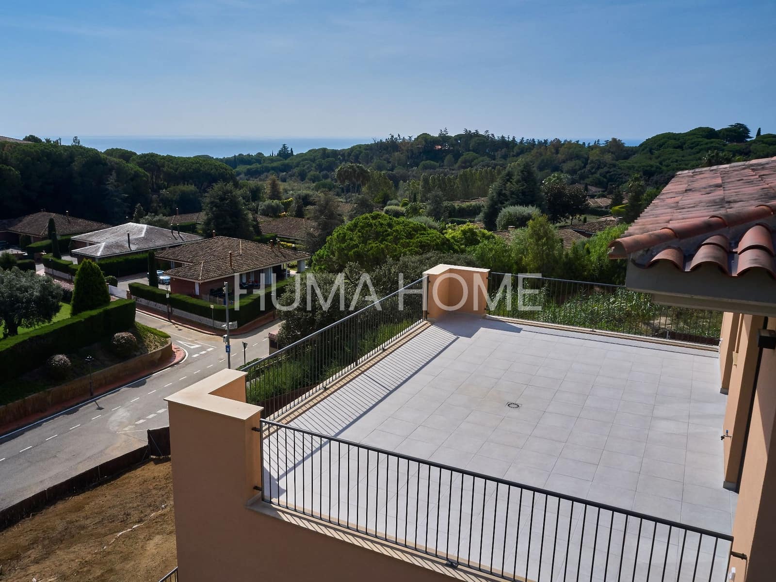 4 bedroom Villa for sale in Barcelona city with pool garage - € 1,680,000 (Ref: 9387574)