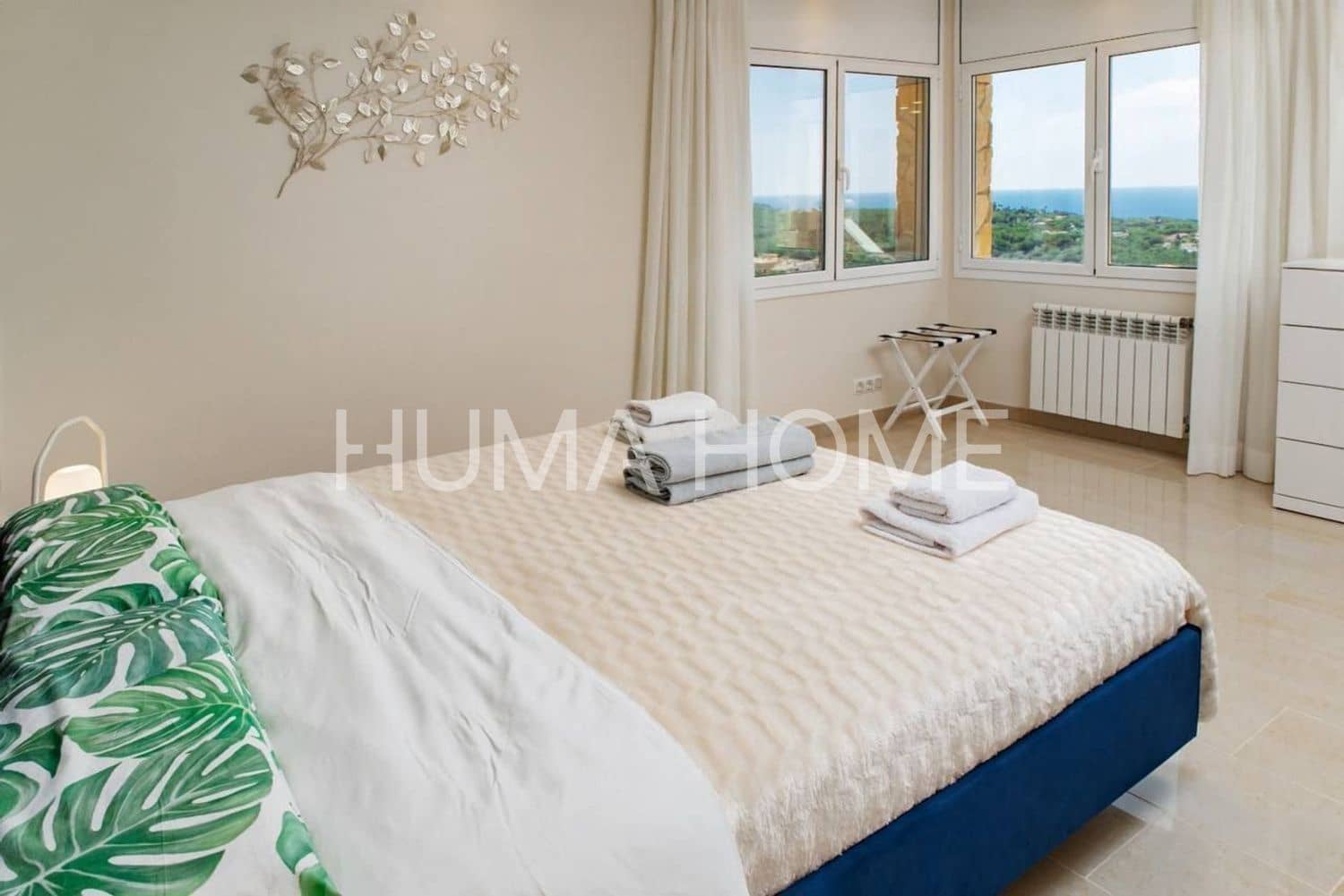 6 bedroom Villa for sale in Lloret de Mar with pool garage - € 1,350,000 (Ref: 9387575)