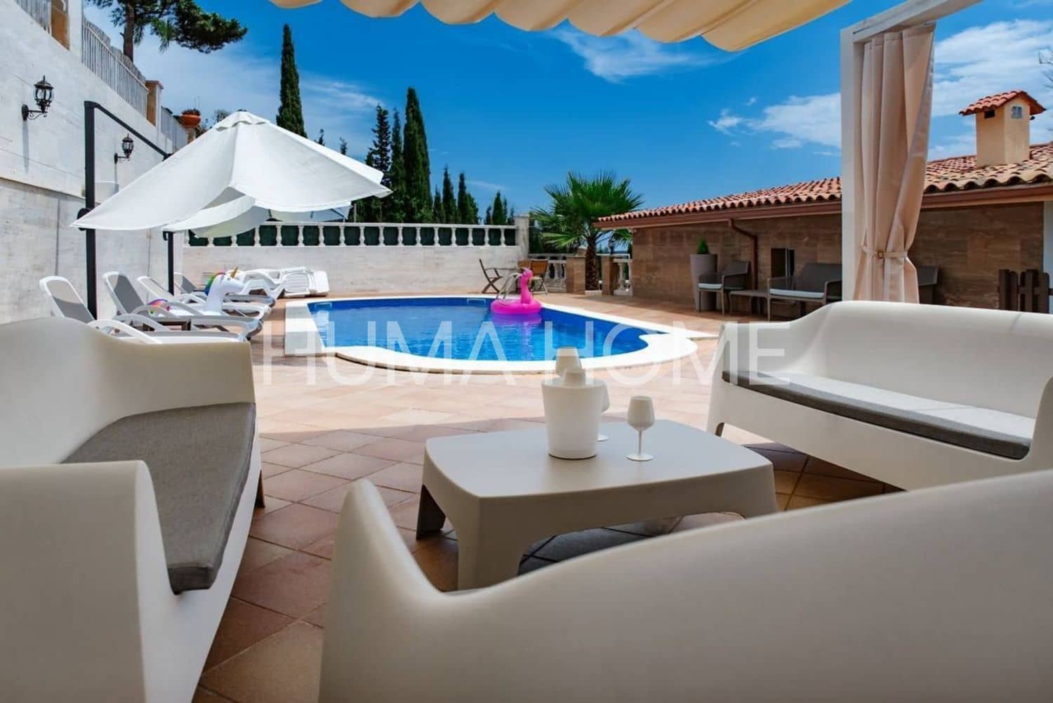 6 bedroom Villa for sale in Lloret de Mar with pool garage - € 1,350,000 (Ref: 9387575)