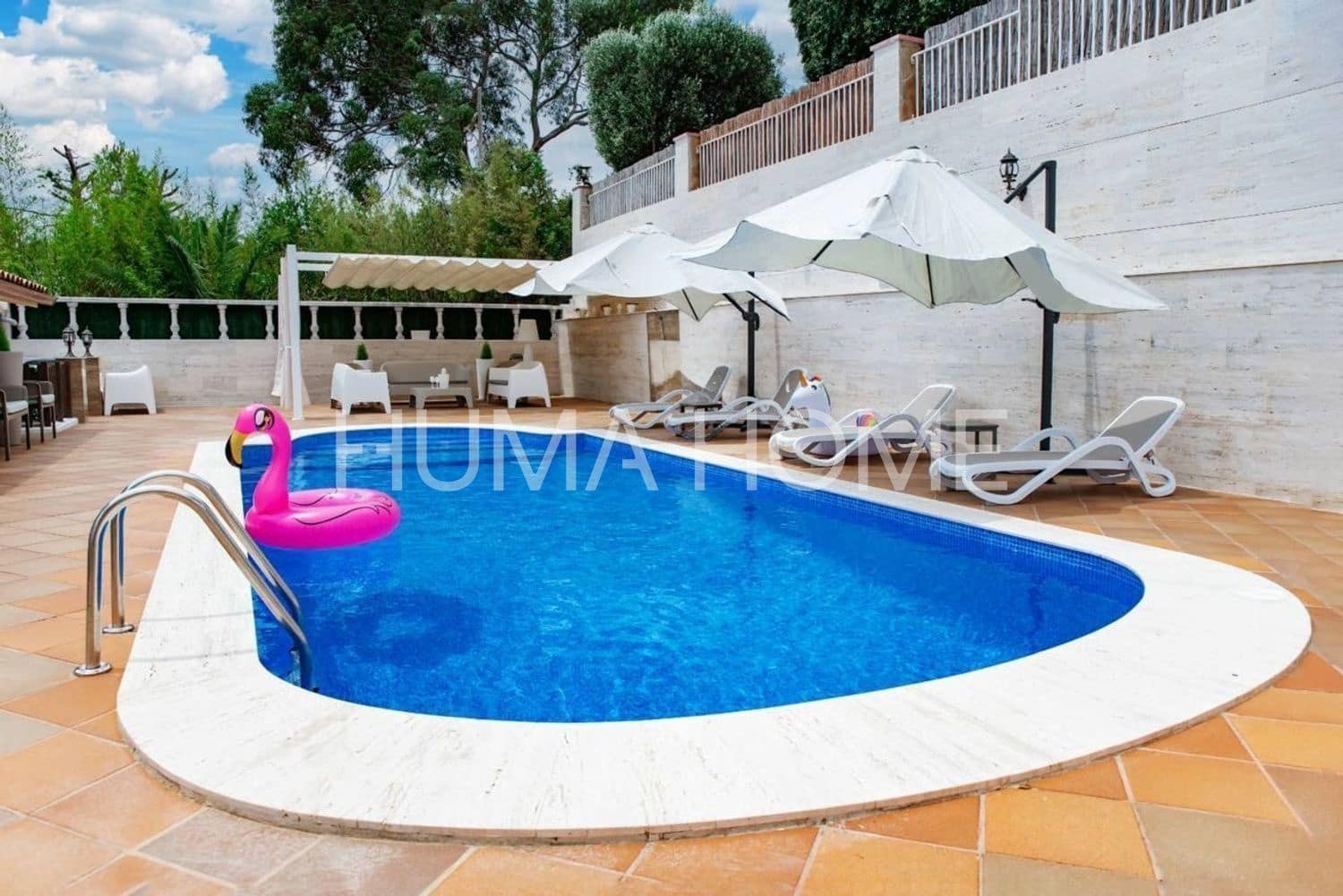 6 bedroom Villa for sale in Lloret de Mar with pool garage - € 1,350,000 (Ref: 9387575)