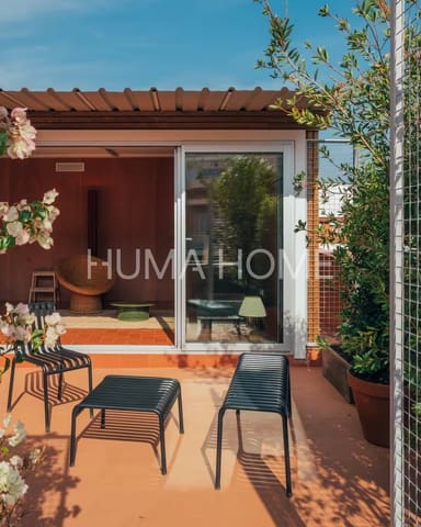 2 soverom Penthouse til salgs i Sant Martí, Barcelona by - € 350 000 (Ref: 9451689)