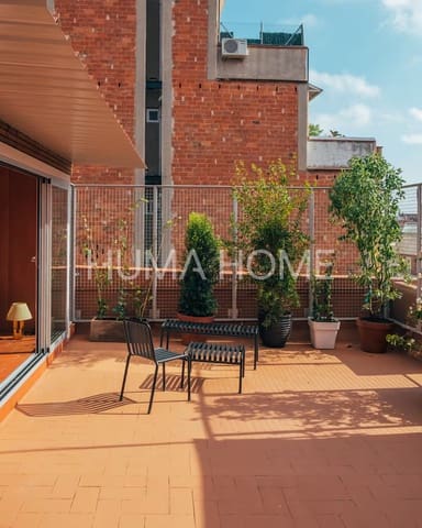 2 soverom Penthouse til salgs i Sant Martí, Barcelona by - € 350 000 (Ref: 9451689)