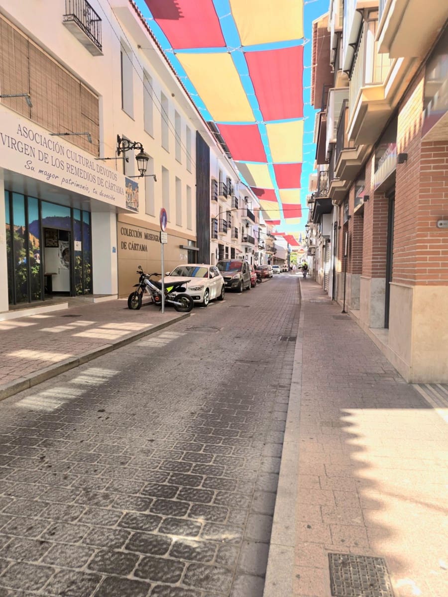 3 soveværelse Lejlighed til salg i Cartama med garage - € 284.000 (Ref: 9233034)