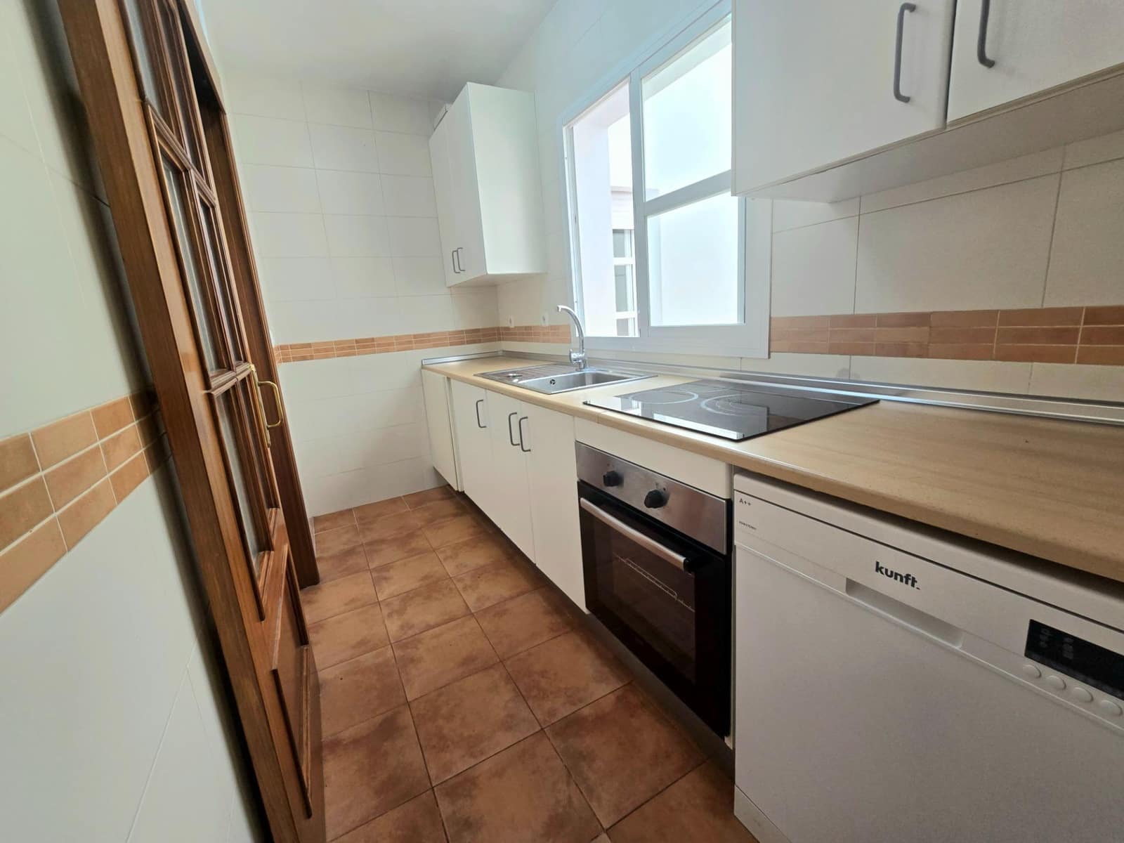 3 soveværelse Lejlighed til salg i Cartama med garage - € 284.000 (Ref: 9233034)