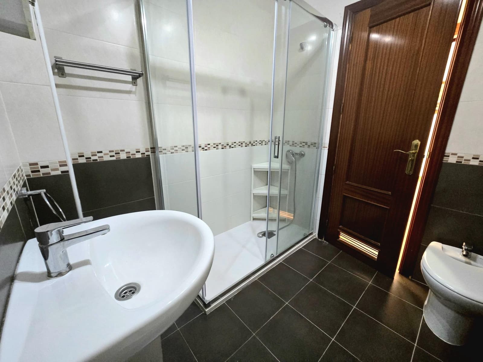 3 soveværelse Lejlighed til salg i Cartama med garage - € 284.000 (Ref: 9233034)