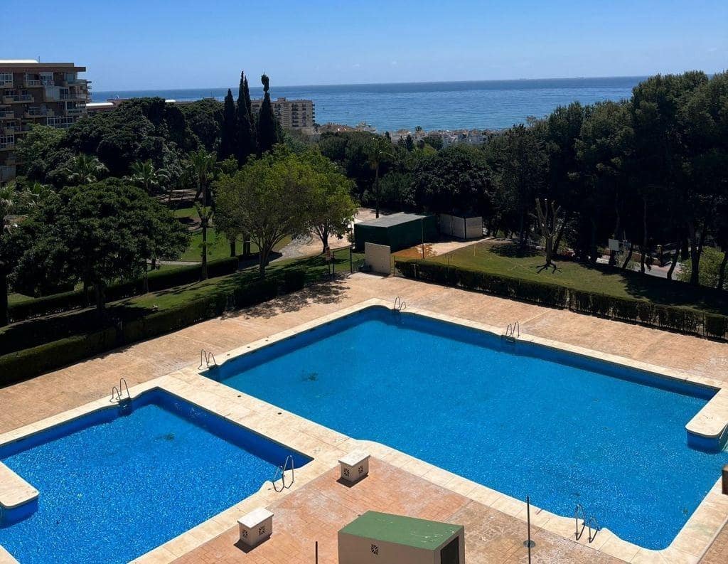 Piso de 1 habitación en Benalmádena en venta con piscina - 203.000 € (Ref: 9344889)