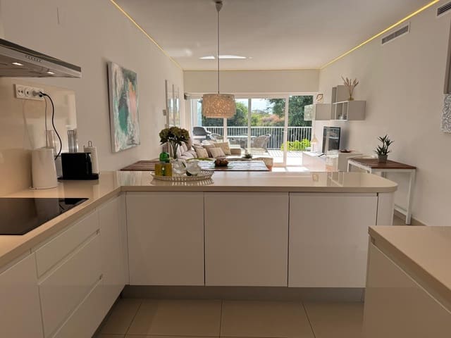 2 soverom Leilighet til salgs i Benalmádena pueblo, Benalmádena med svømmebasseng garasje - € 539 000 (Ref: 9344890)