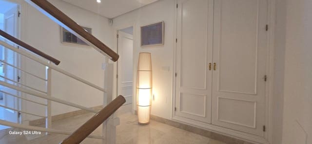 4 soveværelse Semi-Rækkehus til salg i Nueva Torrequebrada, Benalmádena med swimmingpool garage - € 675.000 (Ref: 9383167)