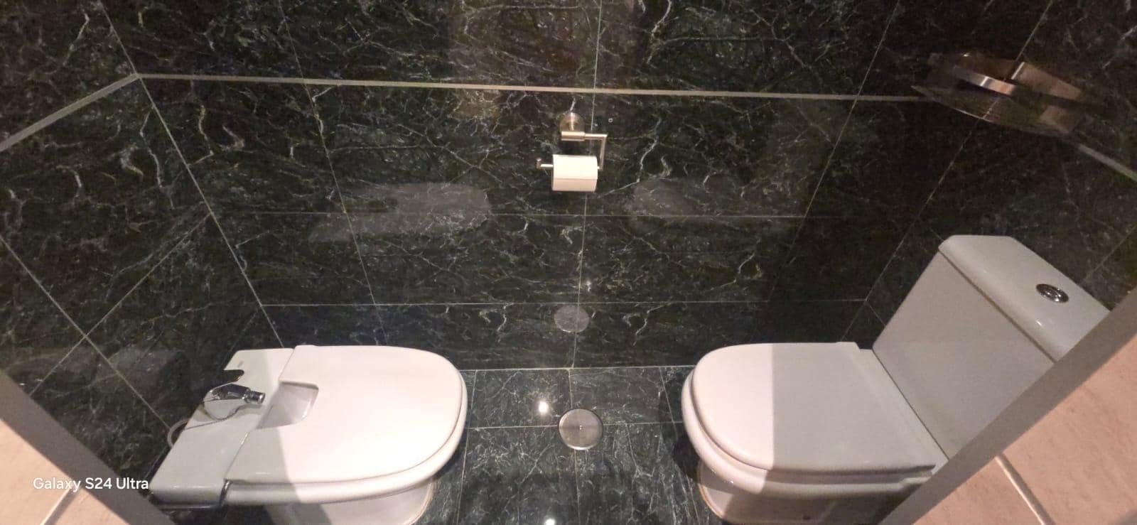 4 soveværelse Semi-Rækkehus til salg i Torrequebrada med swimmingpool garage - € 675.000 (Ref: 9383167)