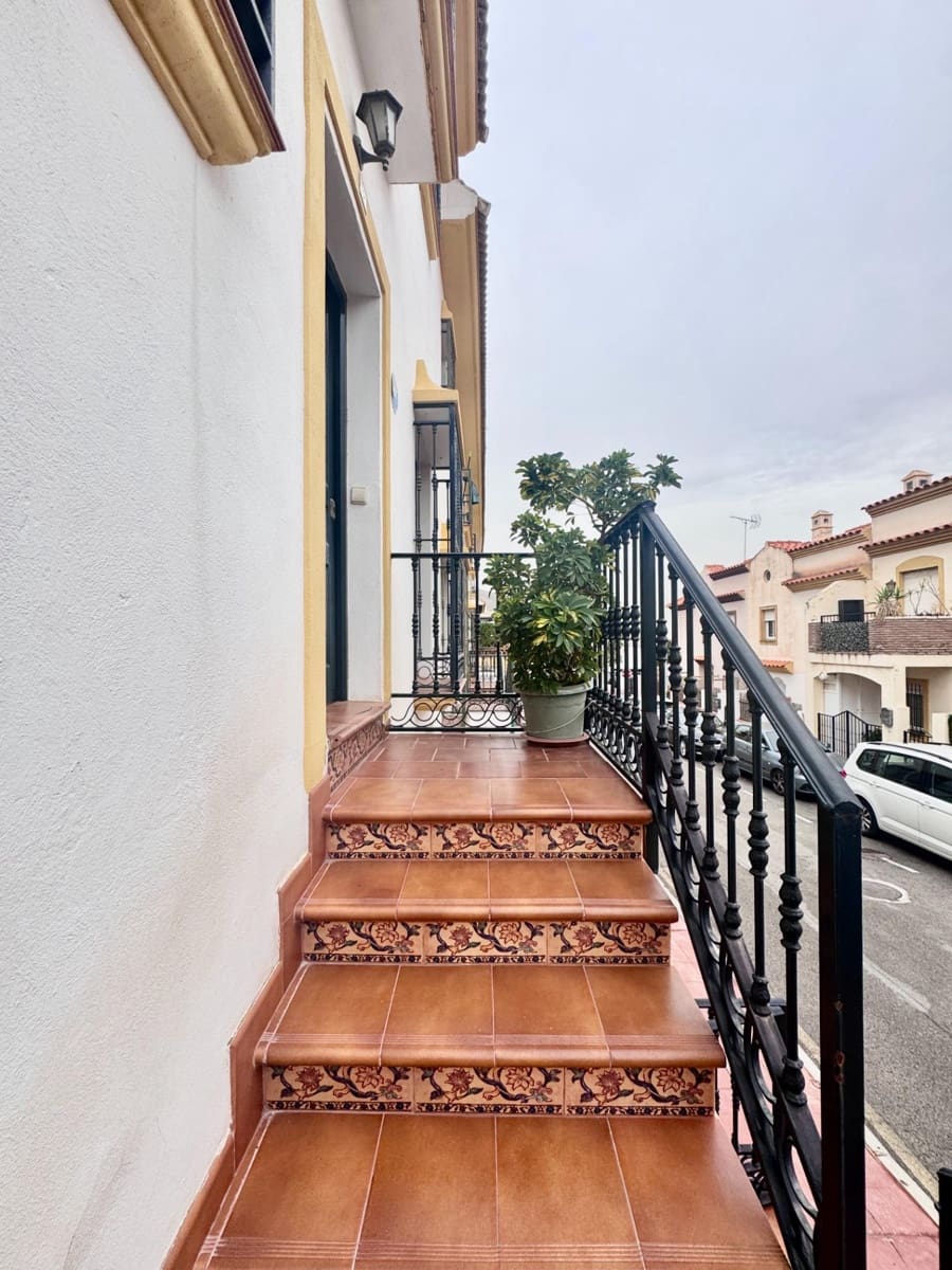 4 quarto Moradia em Banda para venda em Benalmadena com garagem - 410 000 € (Ref: 9388017)