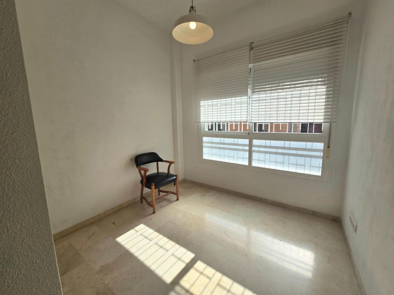 2 sypialnia Mieszkanie na sprzedaż w Miasto Malaga z garażem - 299 000 € (Ref: 9398592)