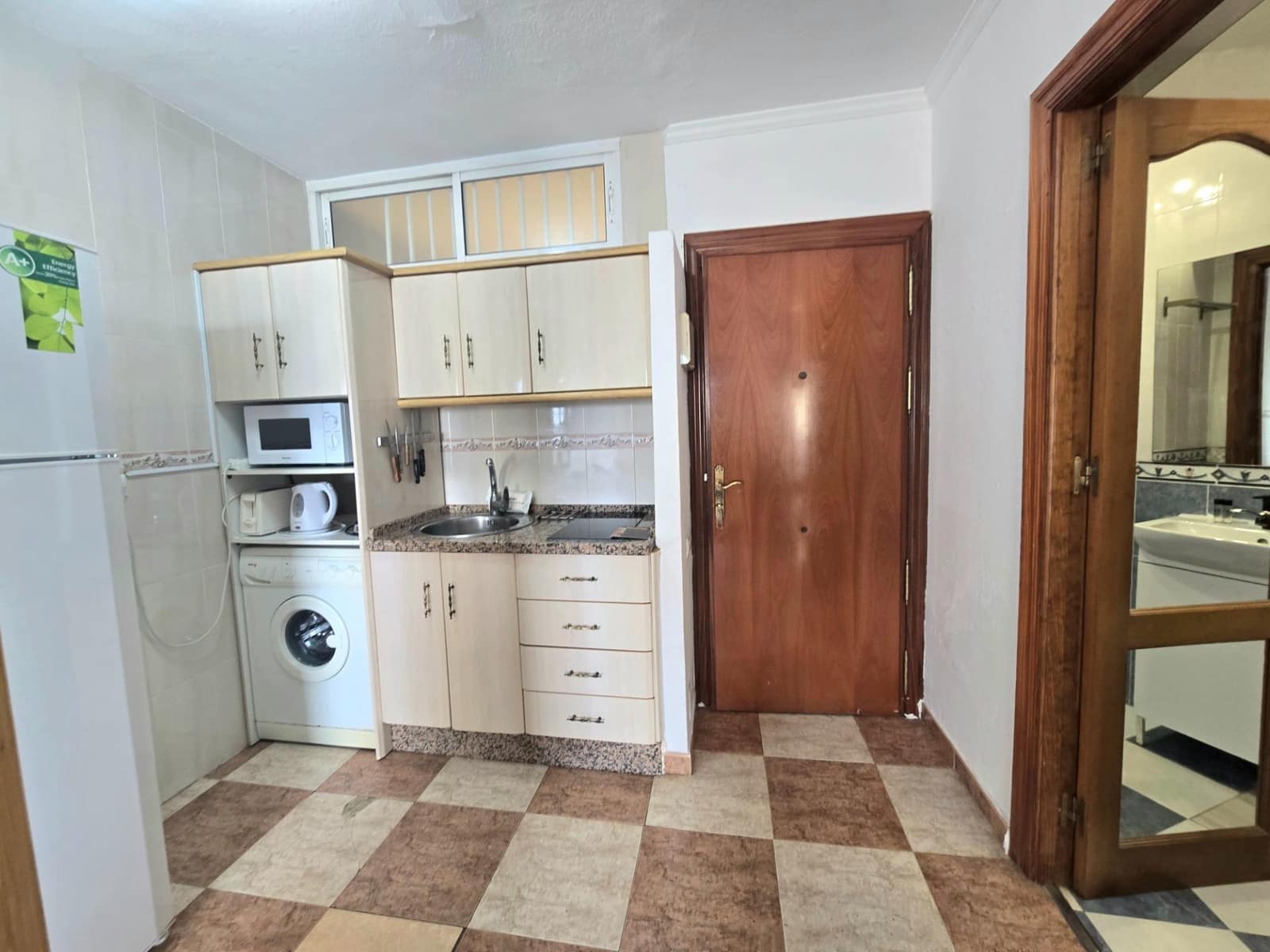 Studio til salgs i Benalmadena - € 204 000 (Ref: 9414213)