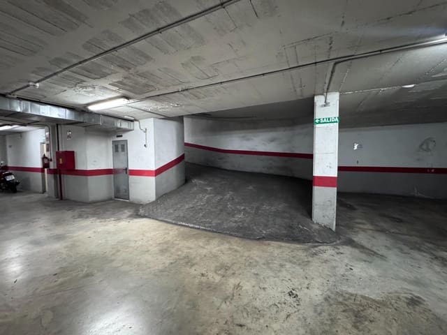 Garage til salg i Málaga by - € 55.000 (Ref: 9440644)
