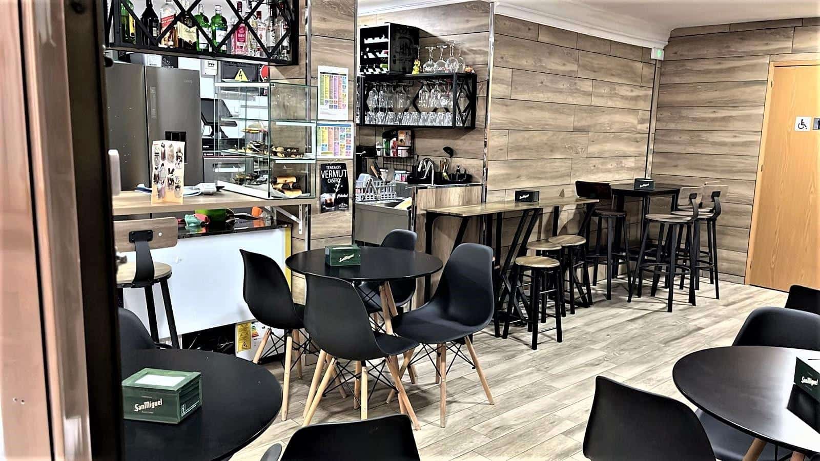 3 slaapkamer Bedrijf te koop in Antequera - € 395.000 (Ref: 9456368)