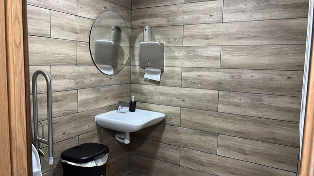 3 slaapkamer Bedrijf te koop in Antequera - € 395.000 (Ref: 9456368)