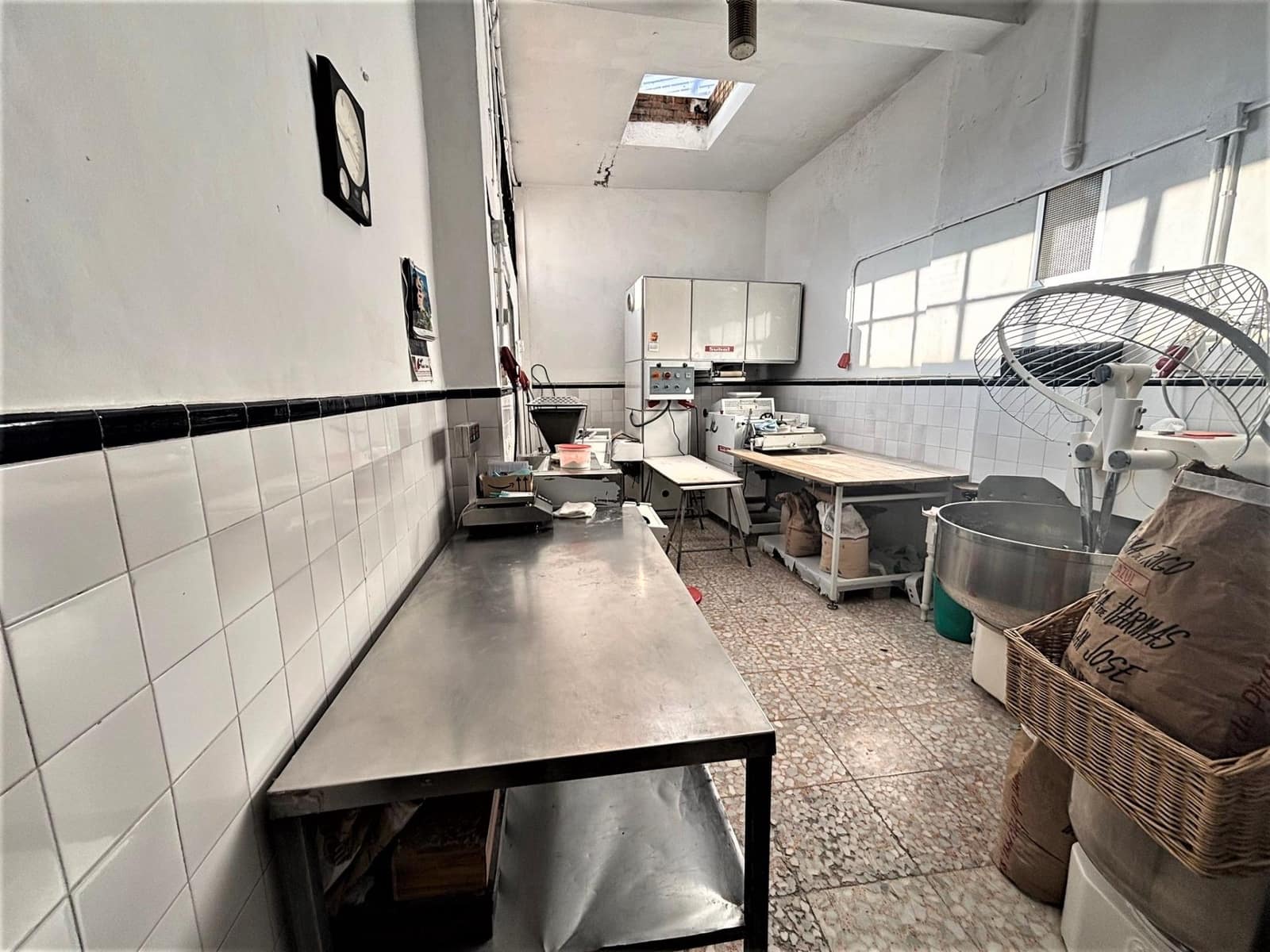 2 sypialnia Biznes na sprzedaż w Setenil de las Bodegas - 480 000 € (Ref: 9456369)