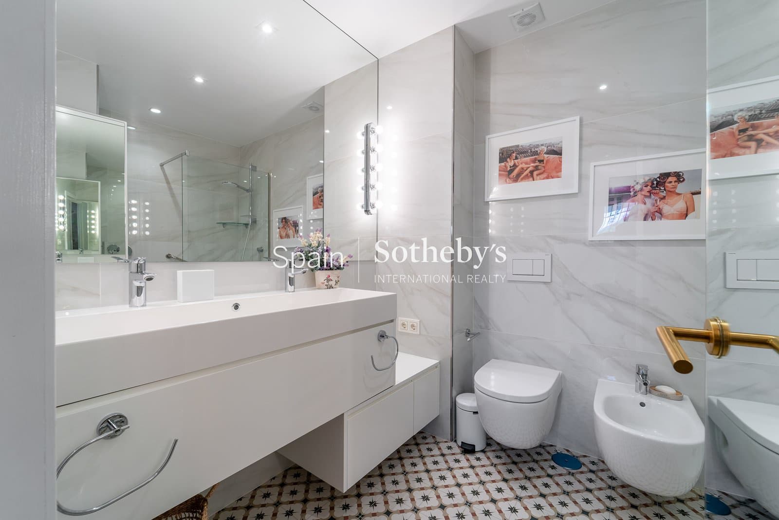 3 bedroom Flat for sale in Guadalmina with pool garage - € 1,495,000 (Ref: 9571728)