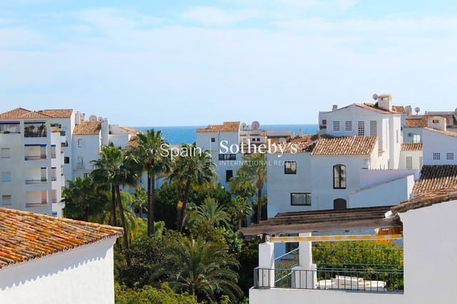 3 quarto Penthouse para venda em Puerto Banus, Marbella com piscina garagem - 1 195 000 € (Ref: 9578215)