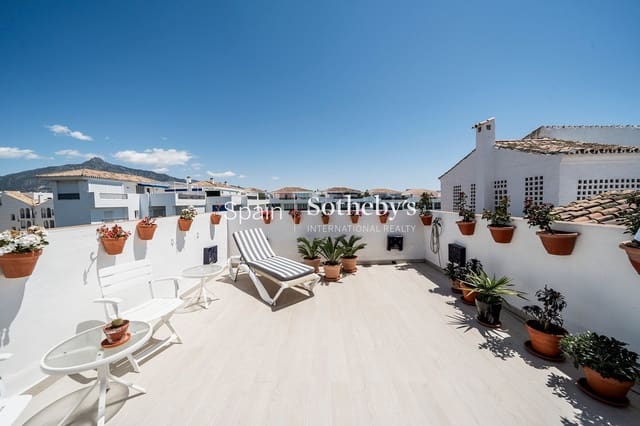 3 quarto Penthouse para venda em Puerto Banus, Marbella com piscina garagem - 1 195 000 € (Ref: 9578215)