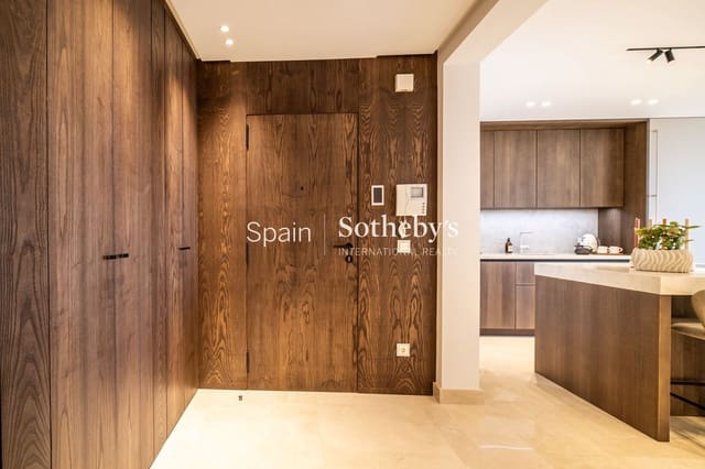 Ático de 3 habitaciones en Benahavís pueblo, Benahavís en venta con piscina garaje - 1.375.000 € (Ref: 9578217)