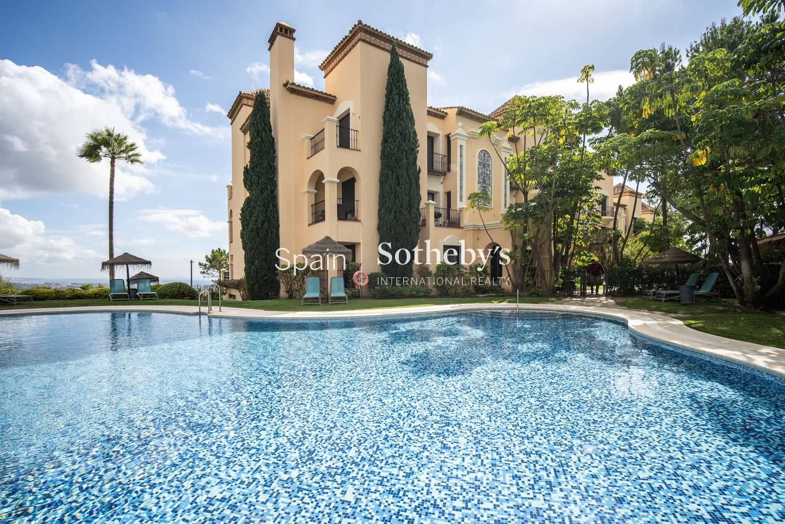 Ático de 3 habitaciones en Benahavís en venta con piscina garaje - 1.375.000 € (Ref: 9578217)