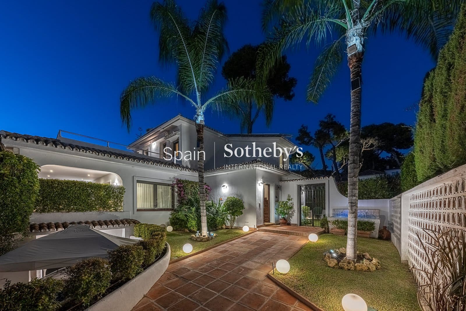 Chalet de 5 habitaciones en Los Monteros en venta con piscina garaje - 5.500.000 € (Ref: 9588147)