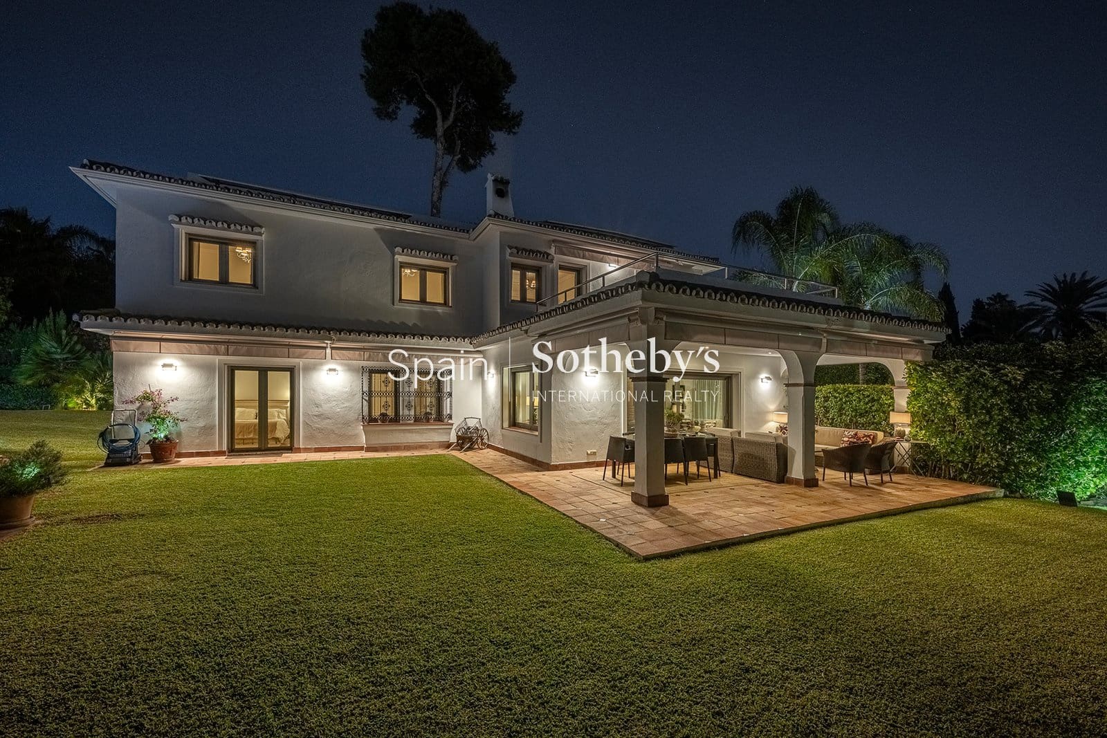 Chalet de 5 habitaciones en Los Monteros en venta con piscina garaje - 5.500.000 € (Ref: 9588147)