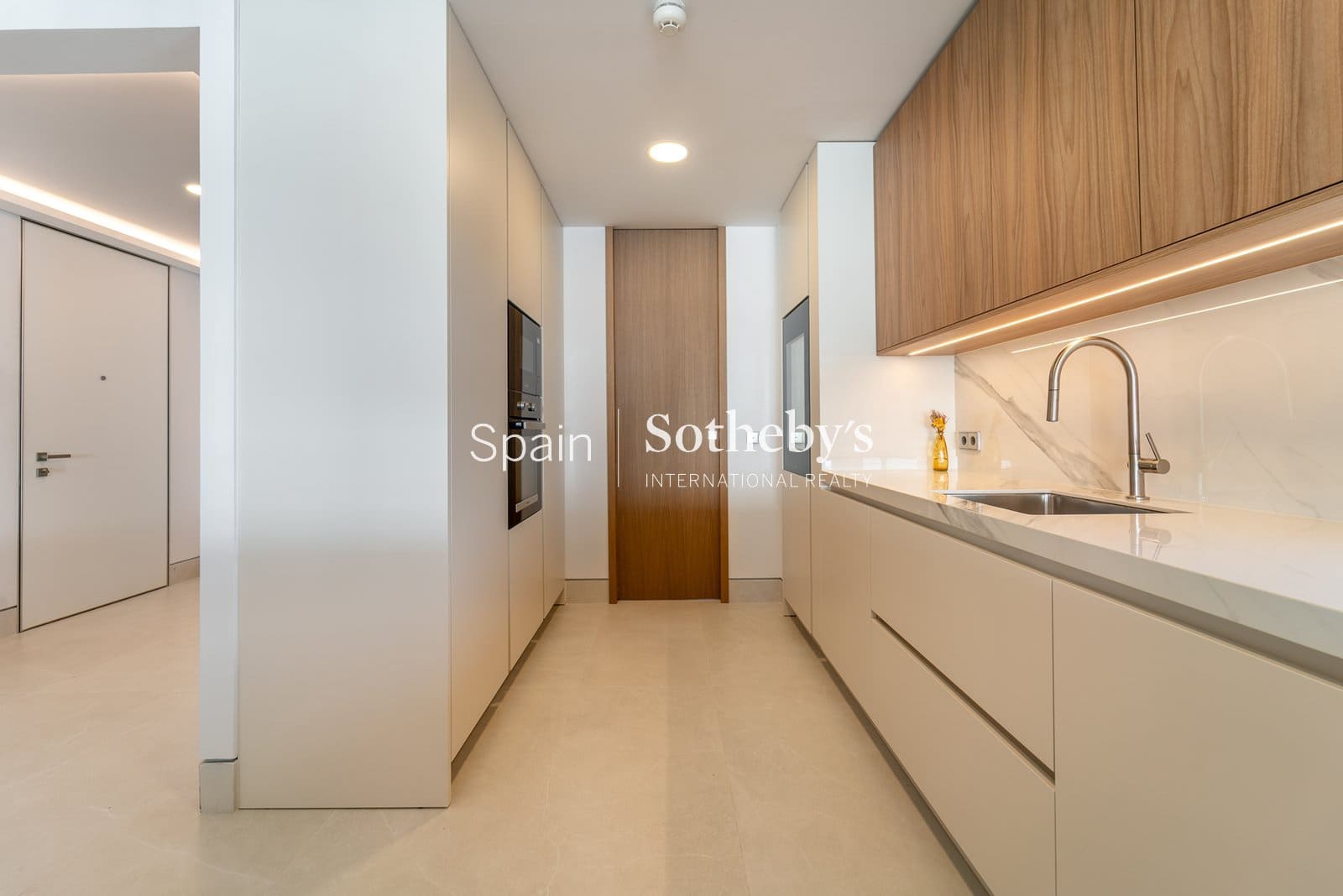 4 soverom Leilighet til salgs i Malaga by med svømmebasseng garasje - € 5 600 000 (Ref: 9596534)