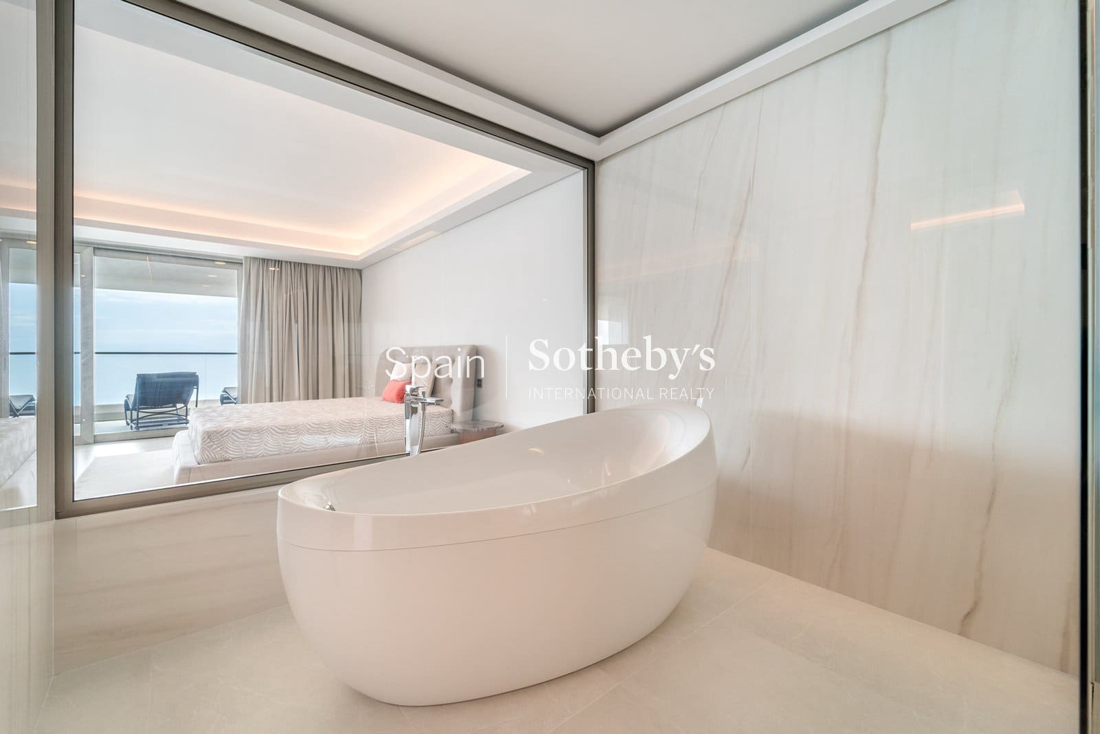 4 soverom Leilighet til salgs i Malaga by med svømmebasseng garasje - € 5 600 000 (Ref: 9596534)