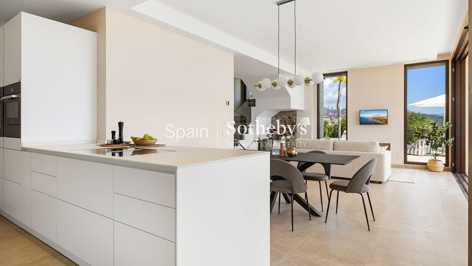 Chalet de 4 habitaciones en Benahavís en venta con piscina garaje - 1.850.000 € (Ref: 9606353)