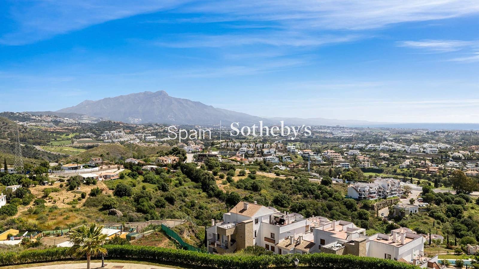 Chalet de 4 habitaciones en Benahavís en venta con piscina garaje - 1.850.000 € (Ref: 9606353)