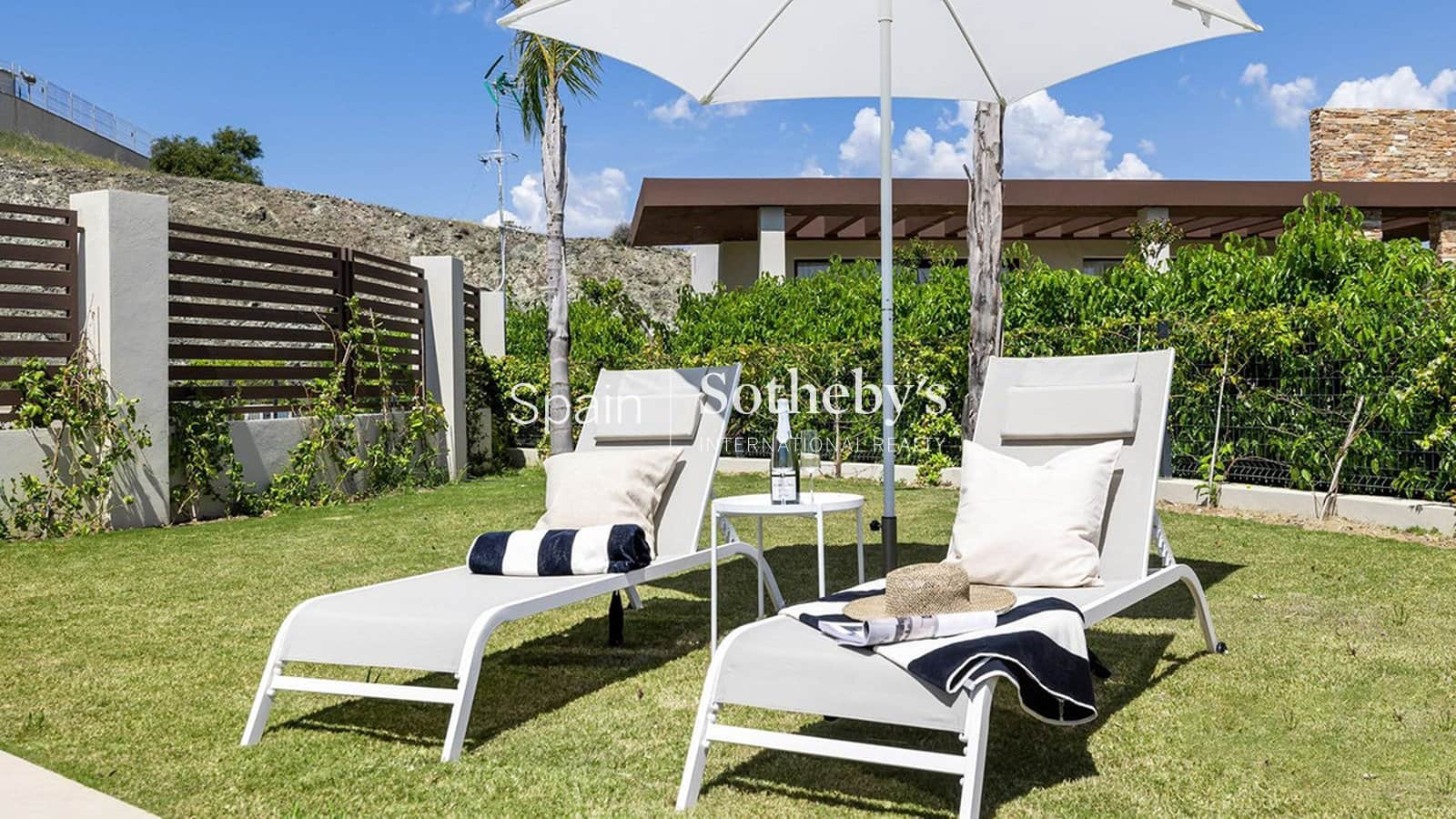 Chalet de 4 habitaciones en Benahavís en venta con piscina garaje - 1.850.000 € (Ref: 9606353)