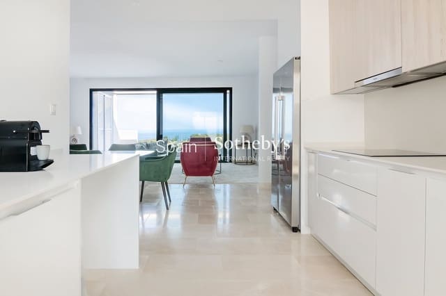 3 quarto Penthouse para venda em Casares com piscina garagem - 1 150 000 € (Ref: 9606841)