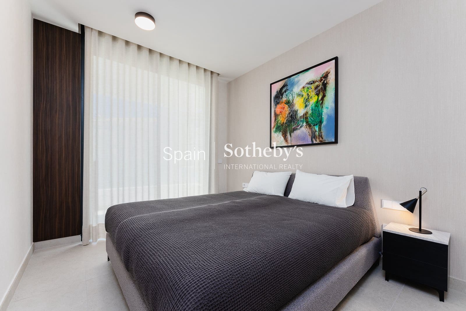 4 bedroom Flat for sale in Marbella with pool garage - € 1,950,000 (Ref: 9606842)