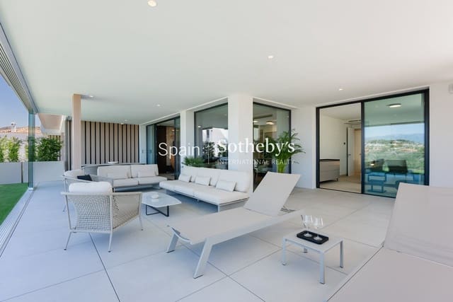 3 sovrum Lägenhet till salu i Cabopino - Artola, Marbella med pool garage - 2 080 000 € (Ref: 9610105)