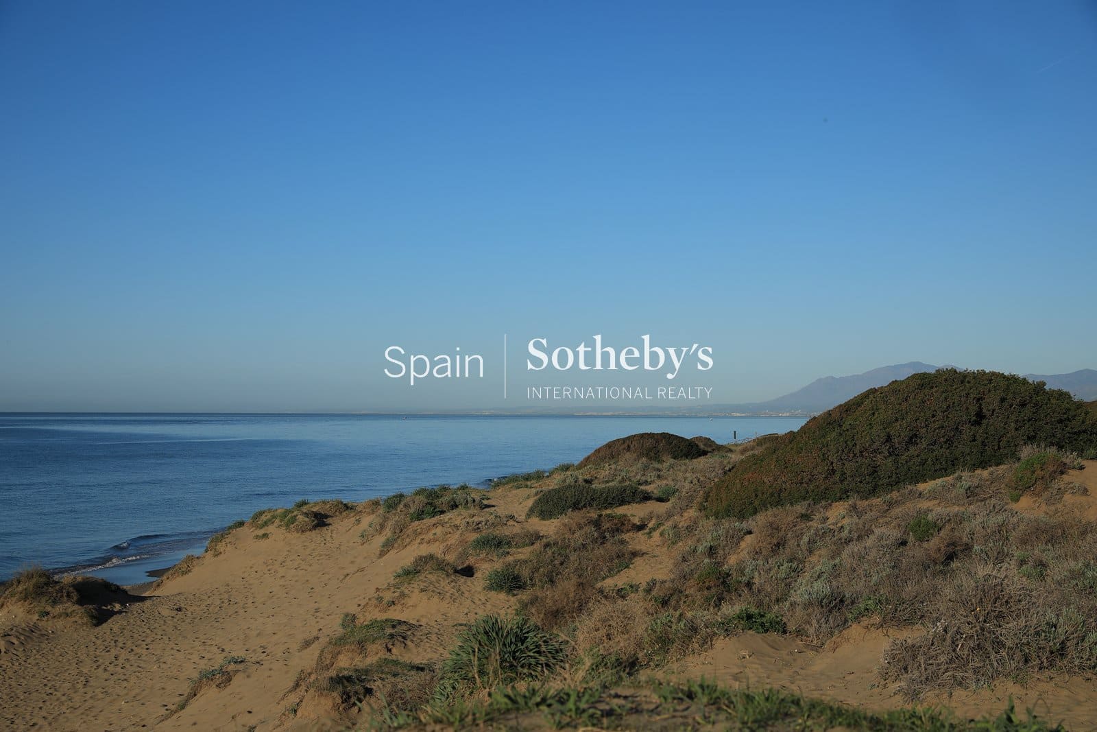 3 bedroom Flat for sale in Marbella with pool garage - € 2,080,000 (Ref: 9610105)