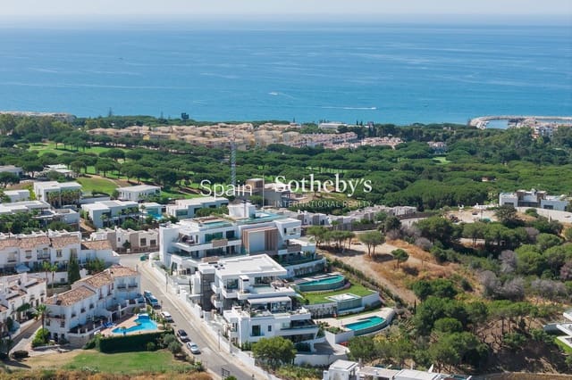 3 sovrum Lägenhet till salu i Cabopino - Artola, Marbella med pool garage - 2 080 000 € (Ref: 9610105)