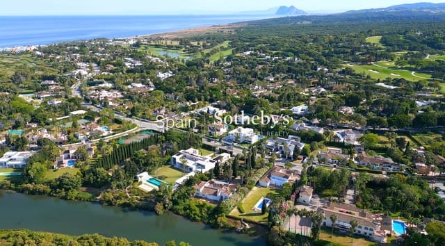 Tontti myytävänä paikassa Sotogrande Costa, San Roque - 2 100 000 € (Ref: 9611888)