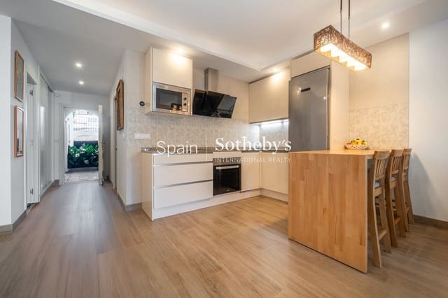 2 sovrum Lägenhet till salu i Lomas De Marbella, Marbella med pool garage - 2 425 000 € (Ref: 9611889)