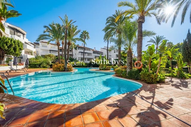 2 sovrum Lägenhet till salu i Lomas De Marbella, Marbella med pool garage - 2 425 000 € (Ref: 9611889)
