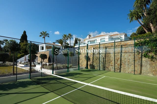 5 quarto Moradia para venda em Puerto Banus, Marbella com piscina garagem - 10 950 000 € (Ref: 9611993)