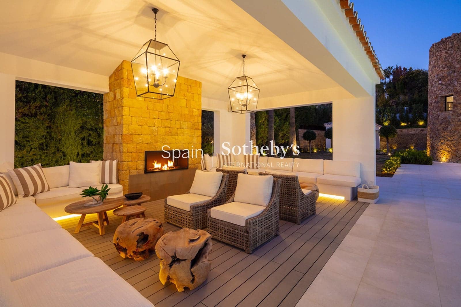 5 quarto Moradia para venda em Nueva Andalucia com piscina garagem - 10 950 000 € (Ref: 9611993)