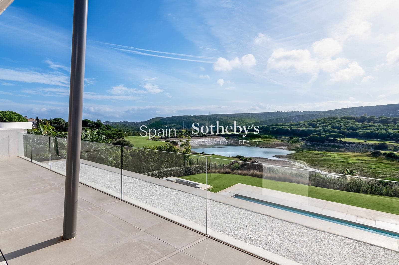 5 bedroom Villa for sale in Sotogrande with pool garage - € 5,400,000 (Ref: 9611994)