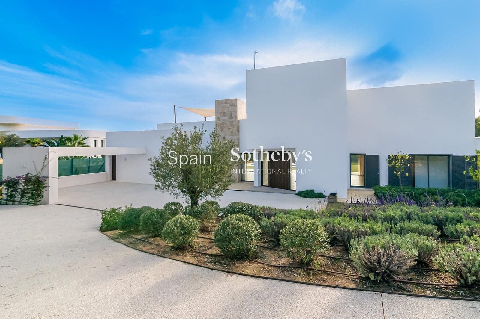 5 bedroom Villa for sale in Sotogrande with pool garage - € 5,400,000 (Ref: 9611994)