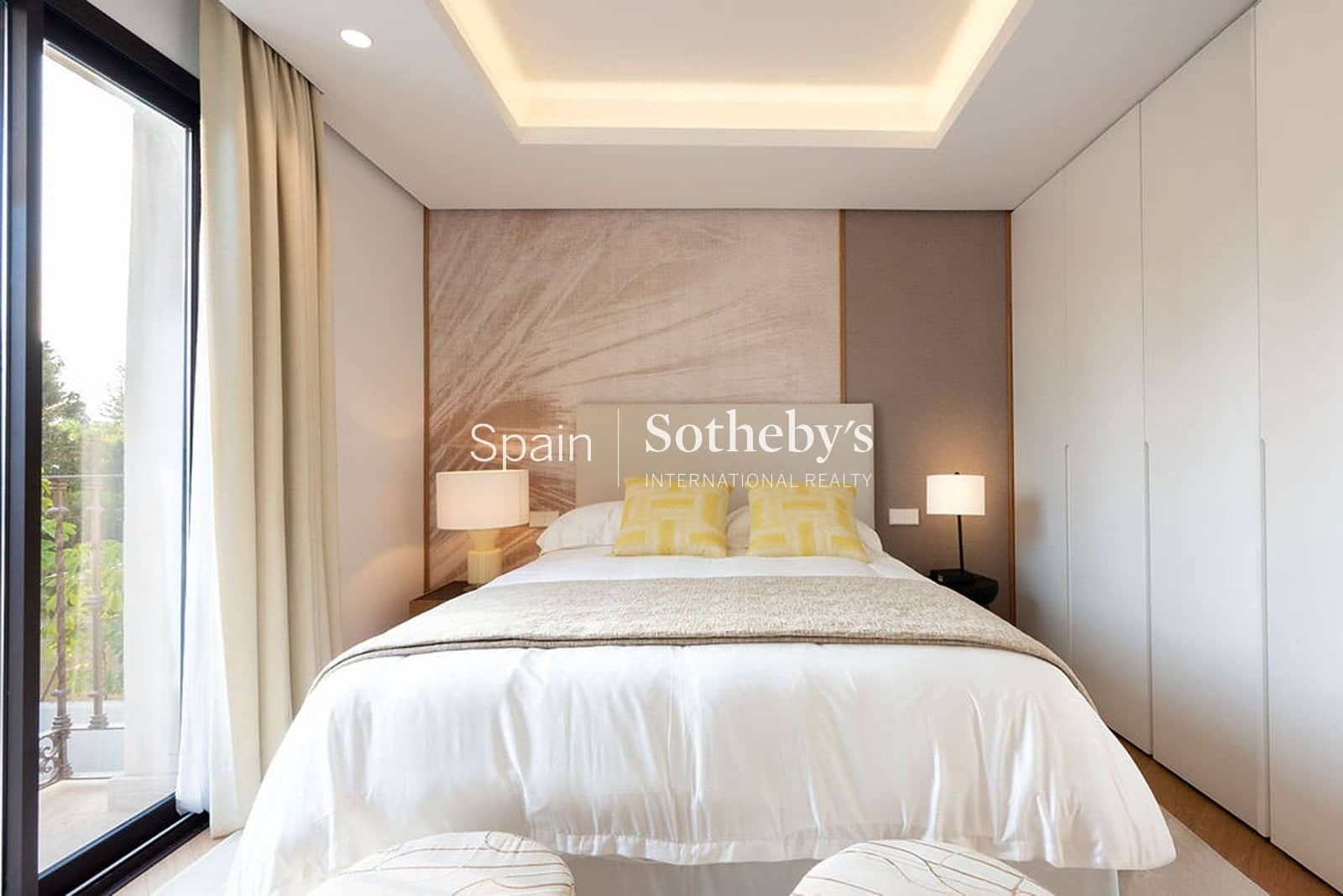 6 makuuhuone Huvila myytävänä paikassa Marbella mukana uima-altaan 
autotalli - 4 199 000 € (Ref: 9611995)