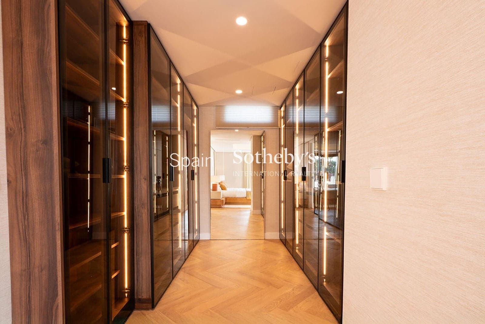 6 makuuhuone Huvila myytävänä paikassa Marbella mukana uima-altaan 
autotalli - 4 199 000 € (Ref: 9611995)