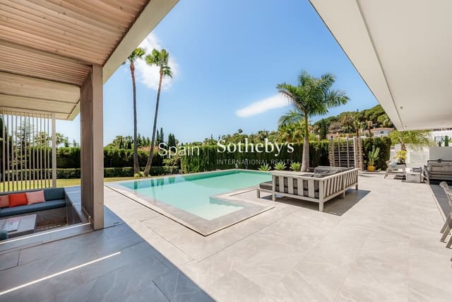 4 sovrum Villa till salu i Las Brisas, Marbella med pool garage - 3 900 000 € (Ref: 9611996)